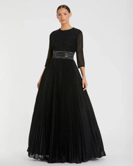 Black Shimmering Pleated A-Line 3/4 Sleeve Gown