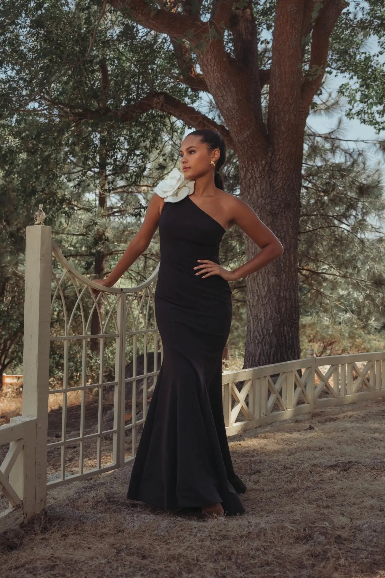 Black One Shoulder Mermaid Gown With 3D Flower