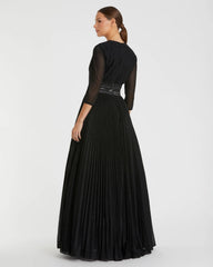 Black Shimmering Pleated A-Line 3/4 Sleeve Gown